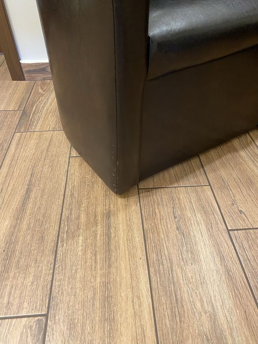 Fotolii dun piele ecologica cu masuta din sticla,cu transport in Arad