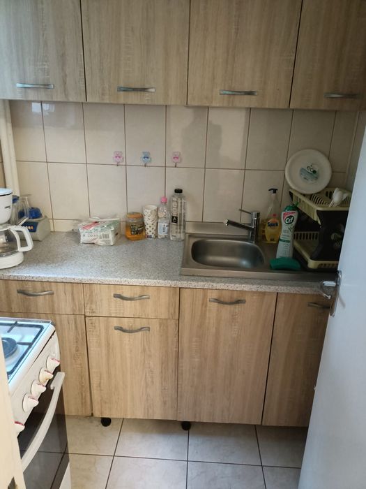 Inchiriez garsoniera