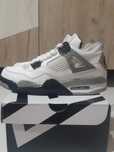 Jordan 4 White Cement marimea 40