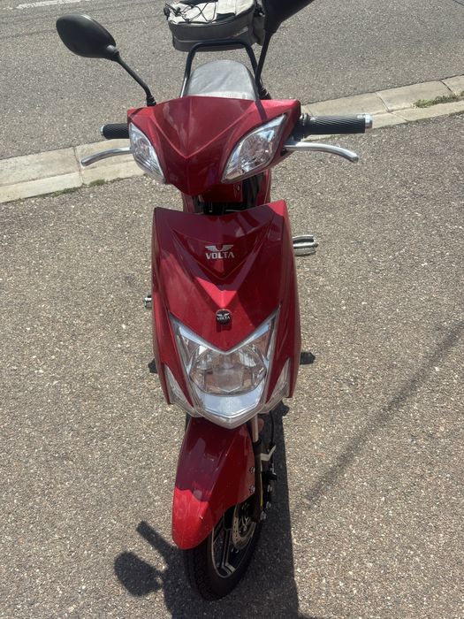 Vand scuter electric nu necesita permis