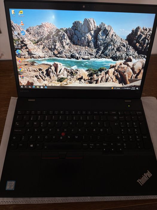 Laptop Lenovo ThinkPad T570 – i5, 8GB RAM, SSD – Iași