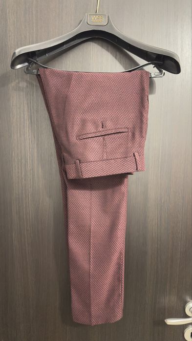 Costum Barbat Bordo – Mărimea 48