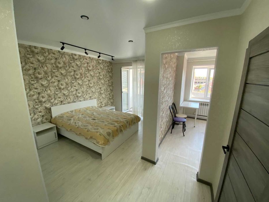 Продается светлая, уютная с мебелью 1-ком кв рн Юго-восток