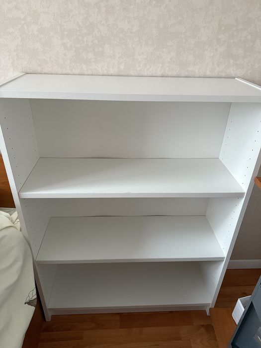 Biblioteca Ikea stare foarte buna