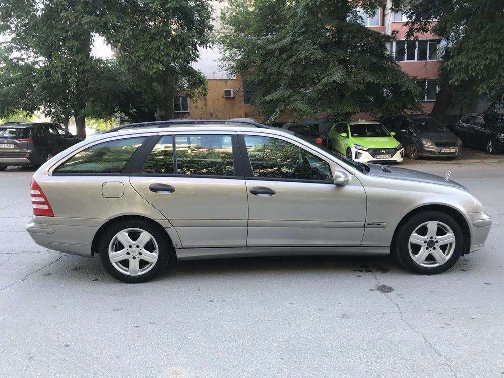 Mercedes c200 kompressor Фейслифт Газов Инжекцион