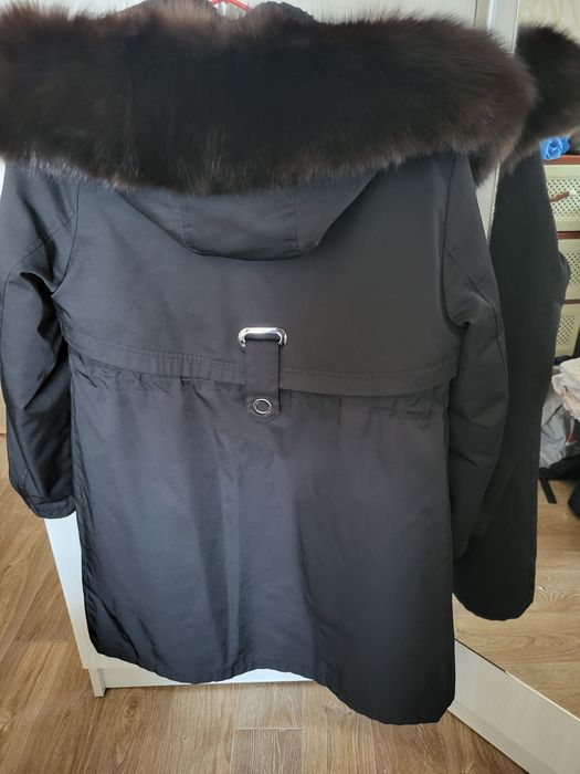 Продам парку в идеальном состоянии