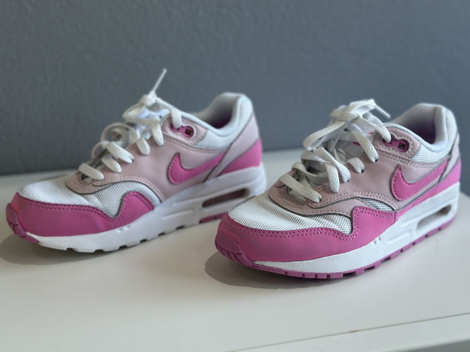 Air Max fete roz, marimea 33