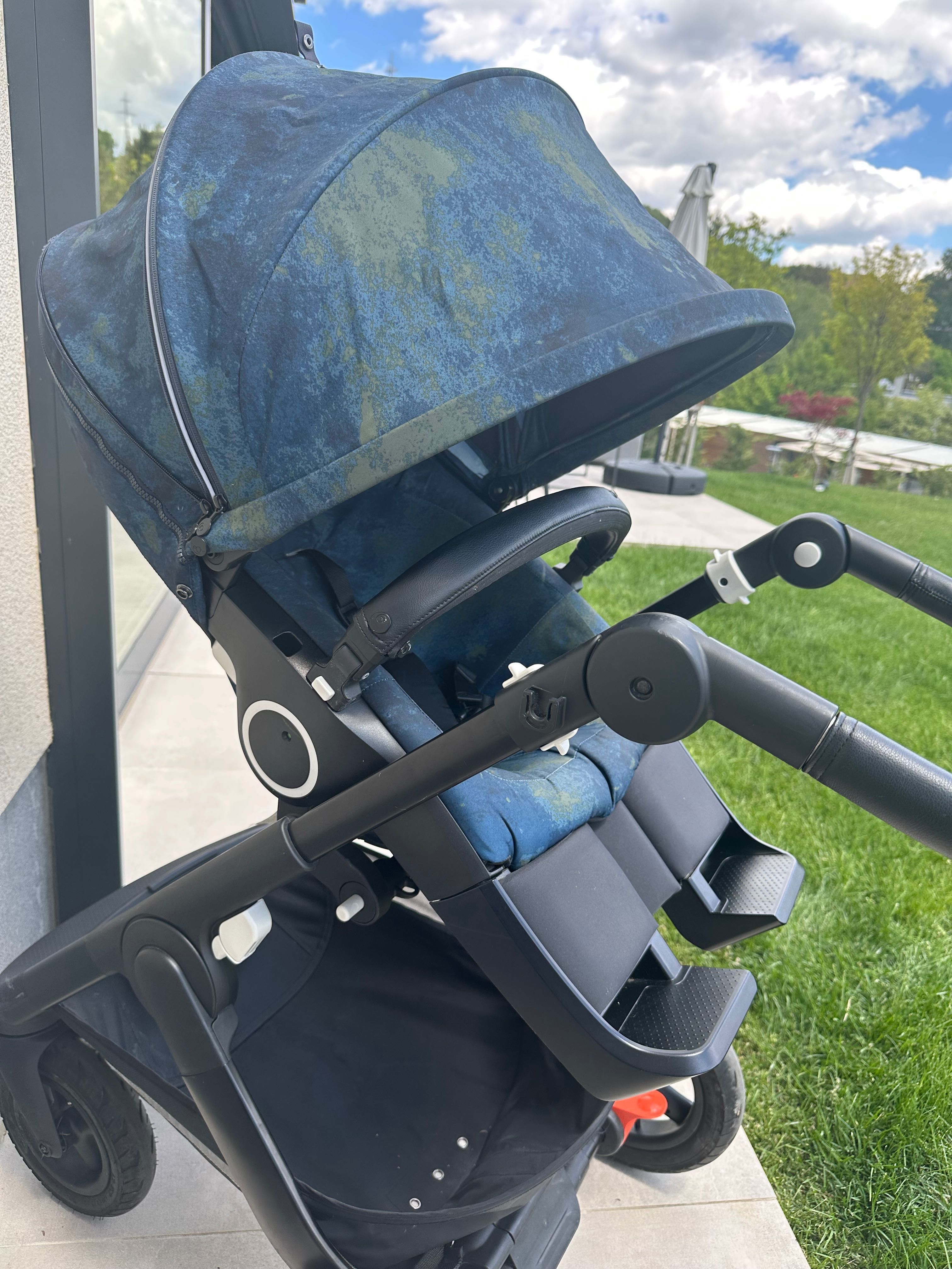 Детска количка Stokke Trailz в лимитиран цвят с два коша