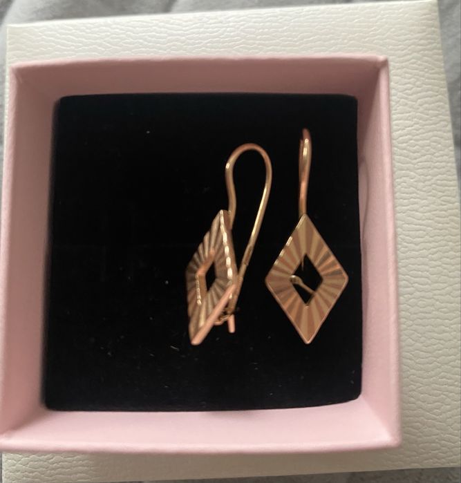 Продам советские серьги