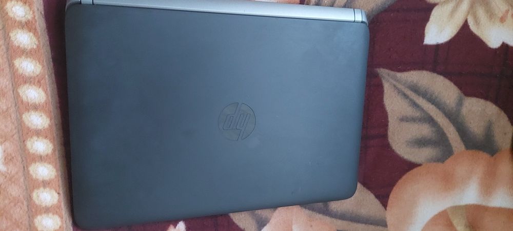 Продавам HP Windows 10 pro N