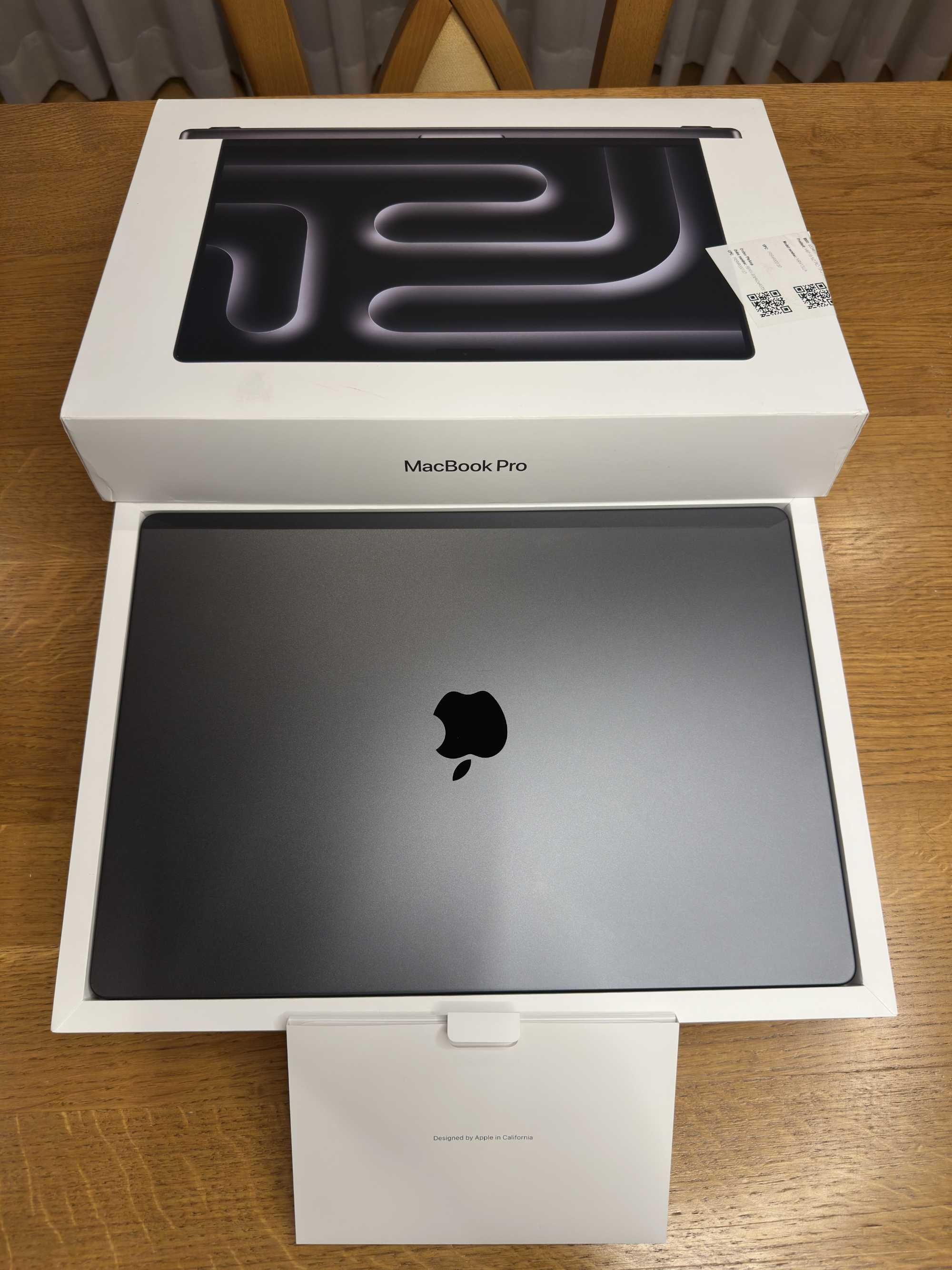 MacBook Pro 16" M3 Pro / 25 цикъла / 99% Battery/ 18GB RAM/512GB SSD