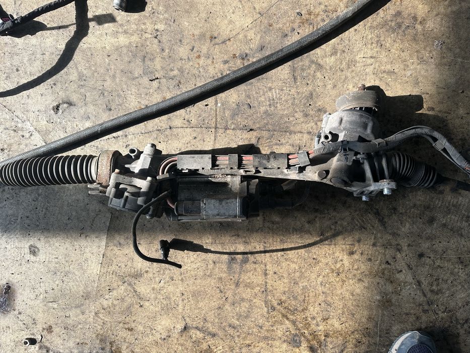 1К1 909 144 L , Рейка за Фолксваген Голф Плюс