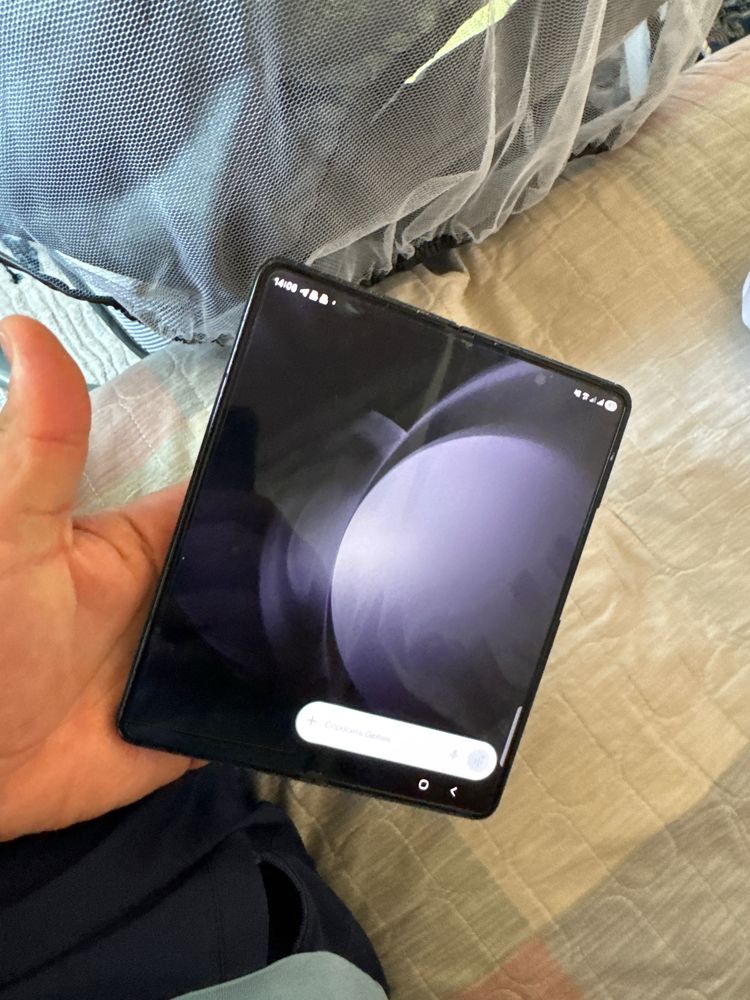 Samsung fold 5 в идеальном состоянии