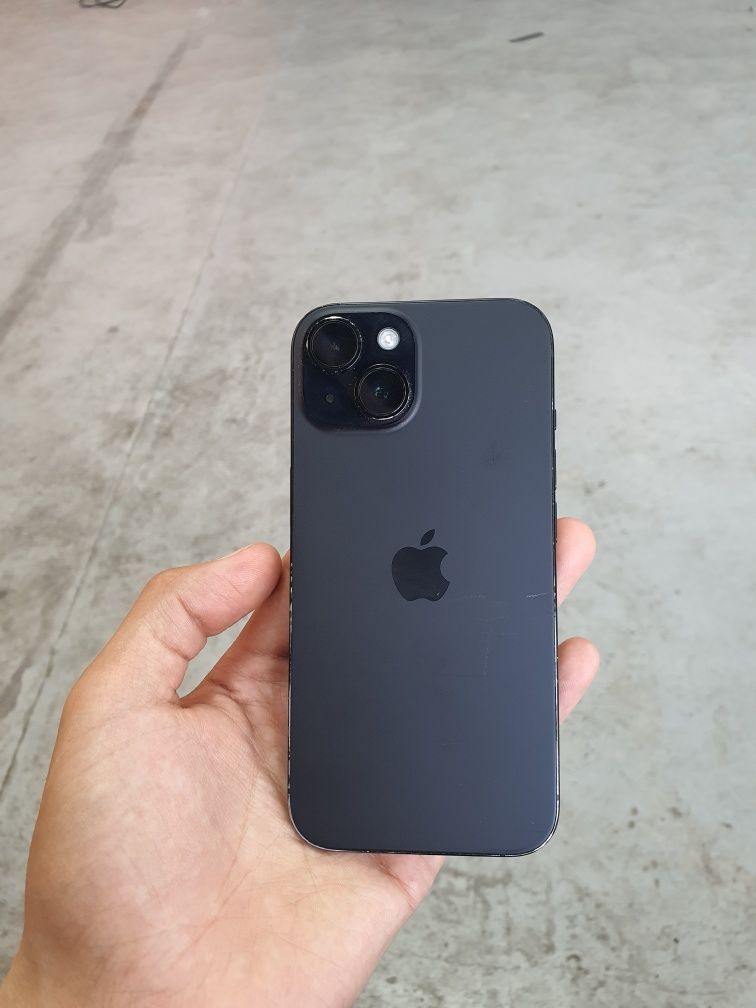 IPhone 15 128 GB J/A