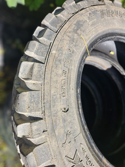 Set de 4 anvelope suzuki vitara 195 R15 cauciucuri cramponate195/80/15