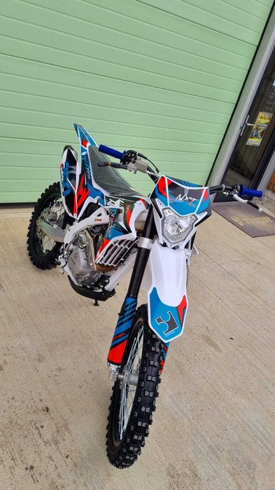 Motocicleta cross enduro offroad Barton NXT250L cc 4T (ROTI 21" - 18")