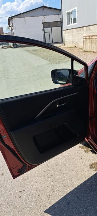 Mazda 5 (КАТО НОВ)