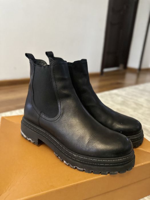 Сман ботинка почти новые