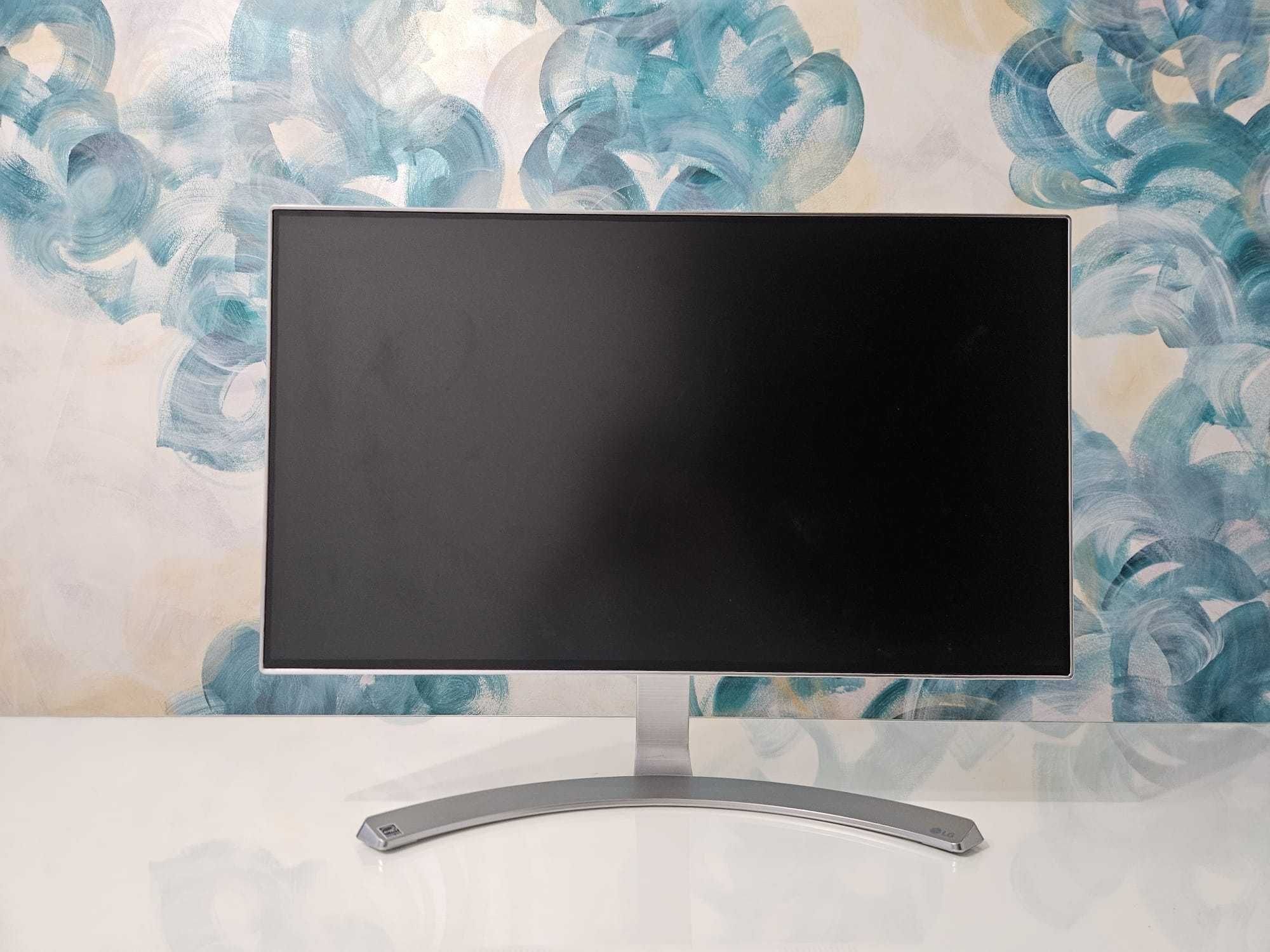 Monitor Alb LG 24MP88HV - Profesional și elegant, în stare impecabilă!