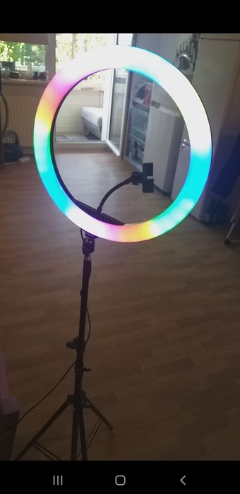 Vând lampa de lumini