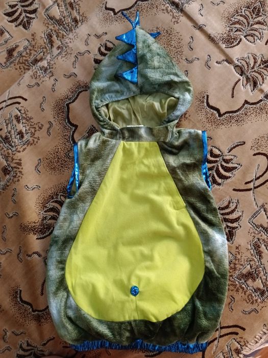 Продам костюм дракона