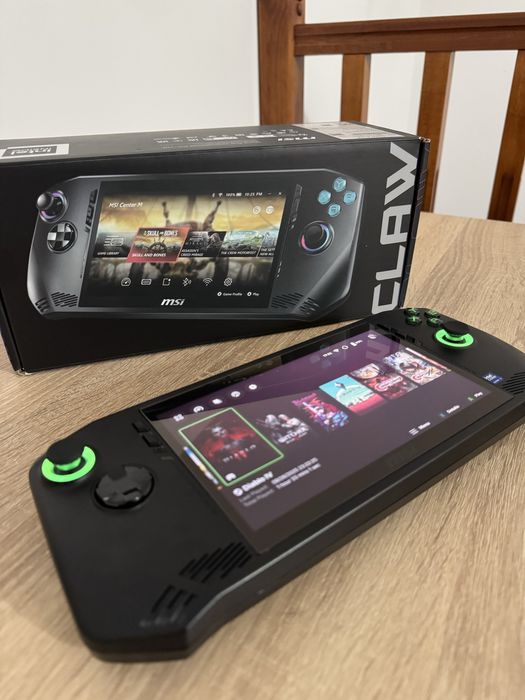 Consola Portabila MSI Claw Ultra 7 + AI 1Tb