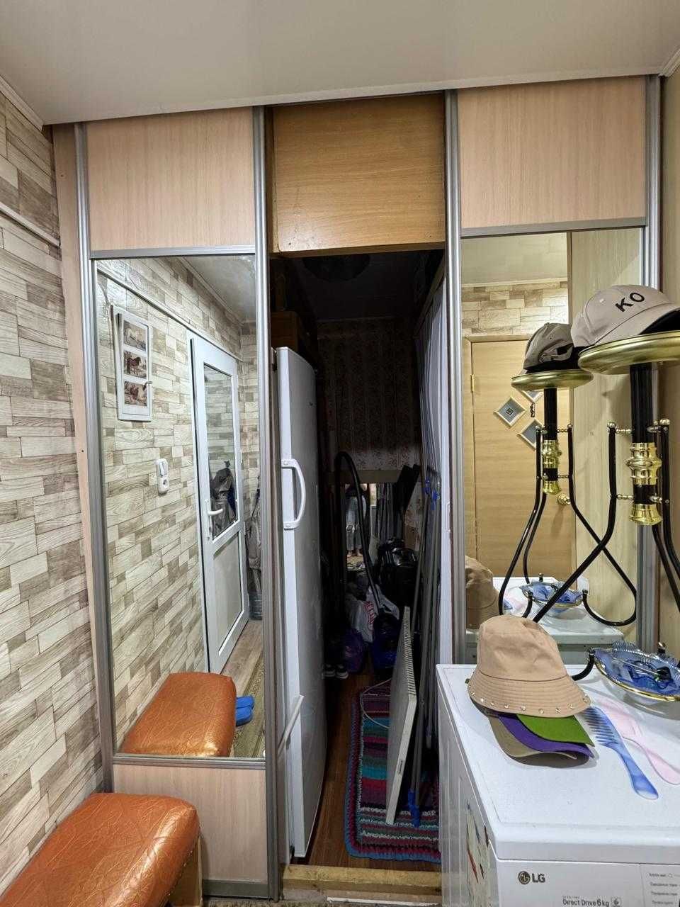 Продам 3-х ком студию на Старте 2/4 этаж