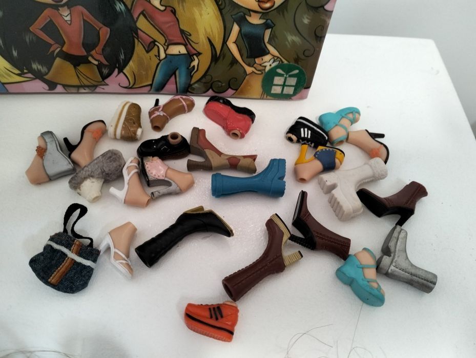Set păpuși mini Lill Bratz 12