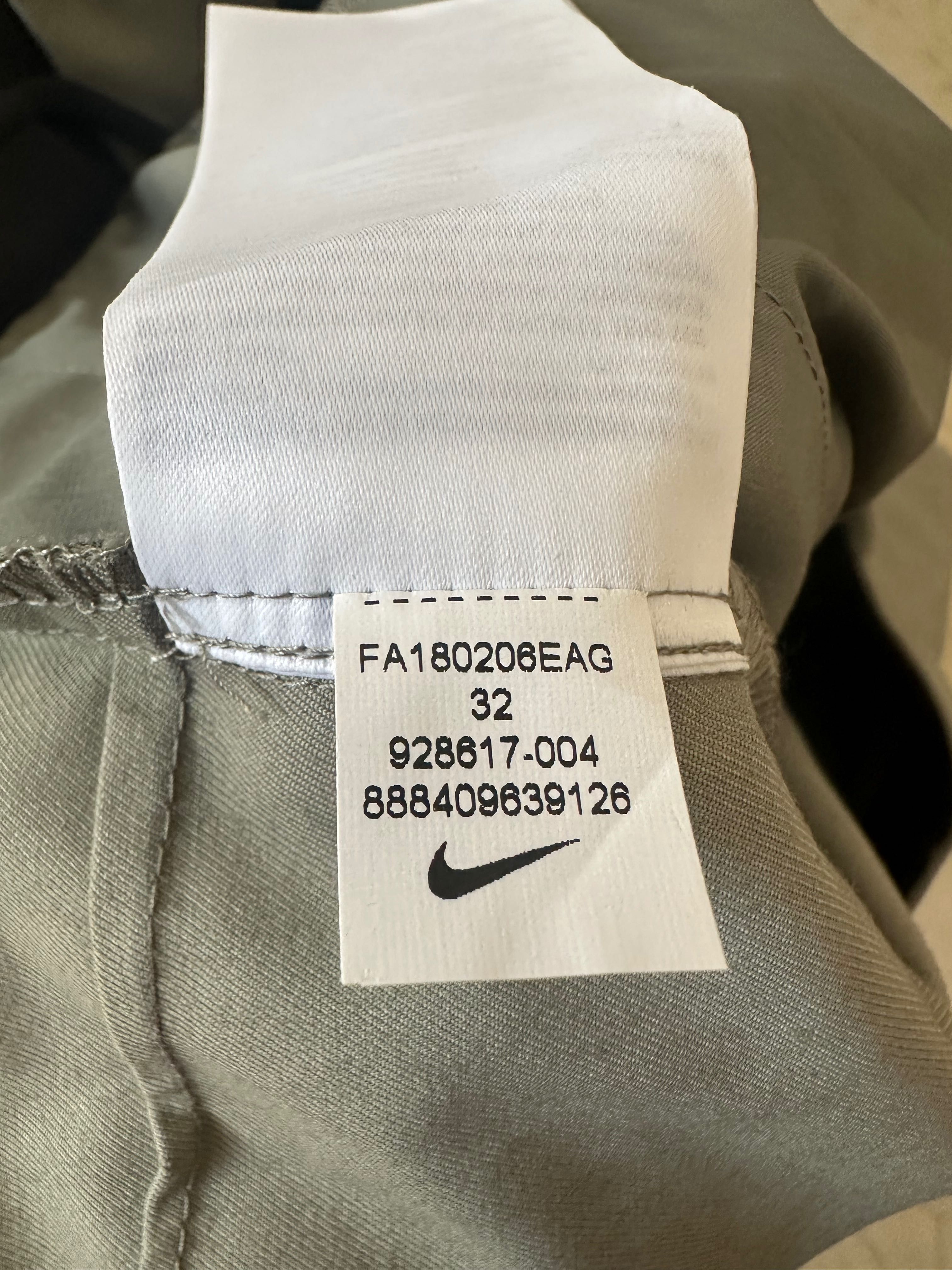 Nike tech pack sovente shorts размер М