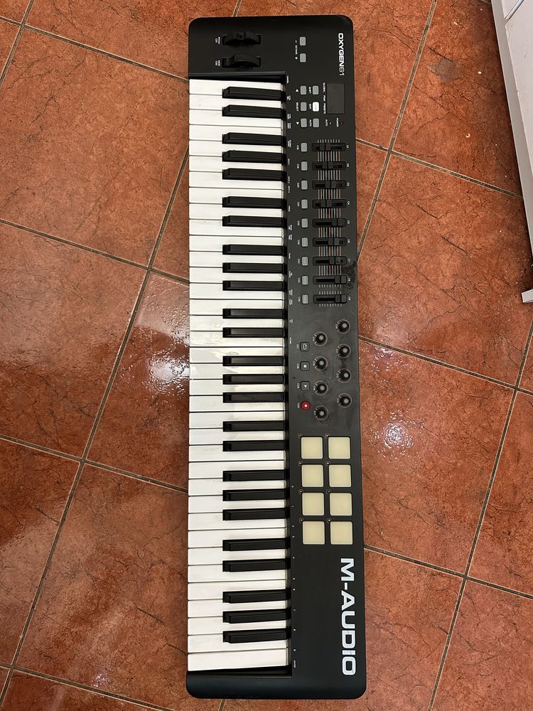 M-Audio Keystation 61es,MIDI Controller.