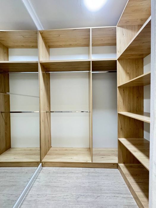 Срочно продаётся квартира метро Новза орентир автодарожни коллиж