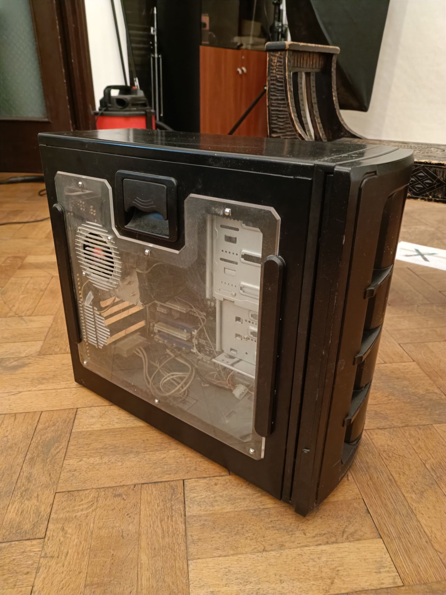 Unitate PC AMD FX 8350, 24 gb RAM, Carcasa Steel Series