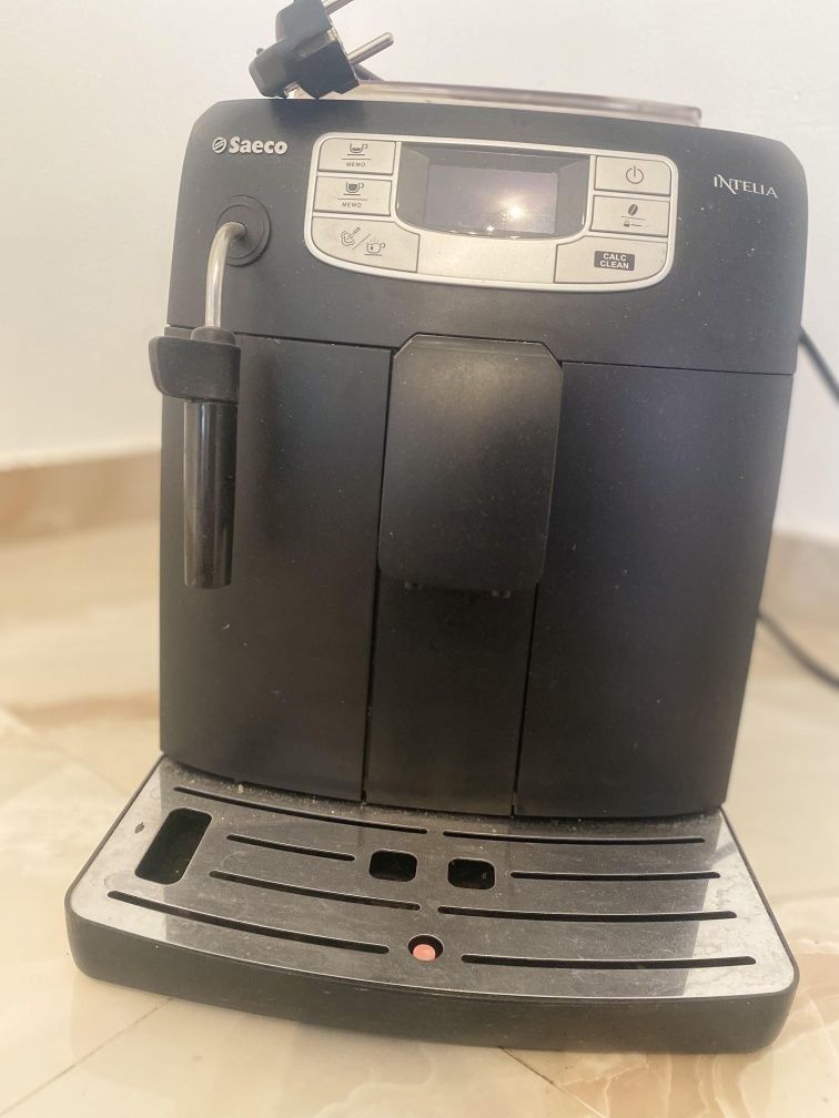 Aparat cafea Jura si DeLonghi