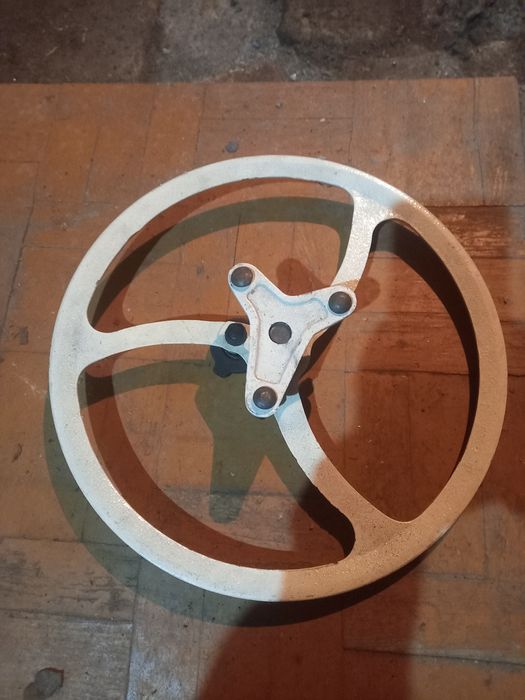 Колесо для швейной машины,  новое