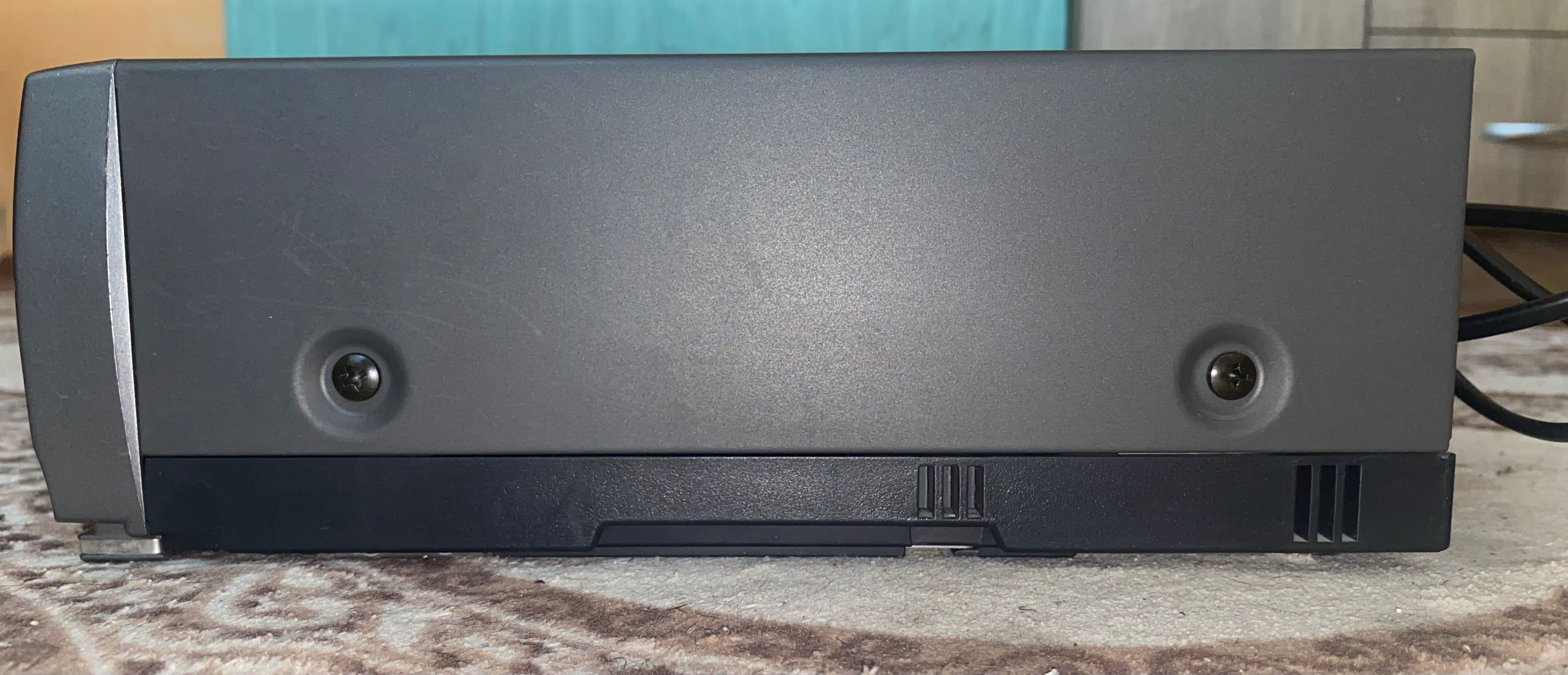LG VCR BC270Y Видео Плеър (С Дистанционно)