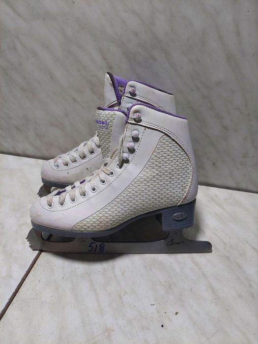 Patine gheata 518 N patinaj artistic Riedell marime 36 ( 23 cm)