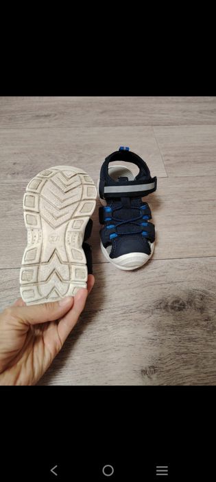 Детские сандалии в хорошем состоянии .