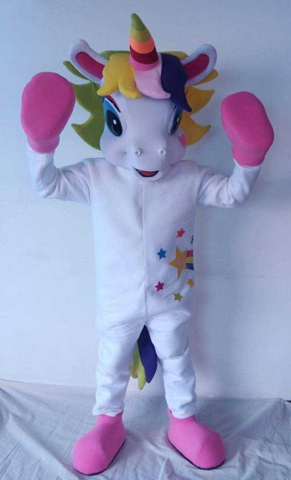 Mascota unicorn noua