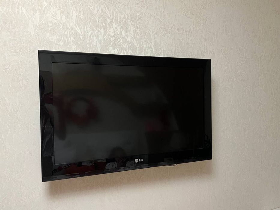 Телевизор LG 2 штуки