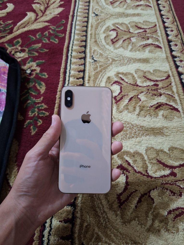 Iphone Xs sotiladi