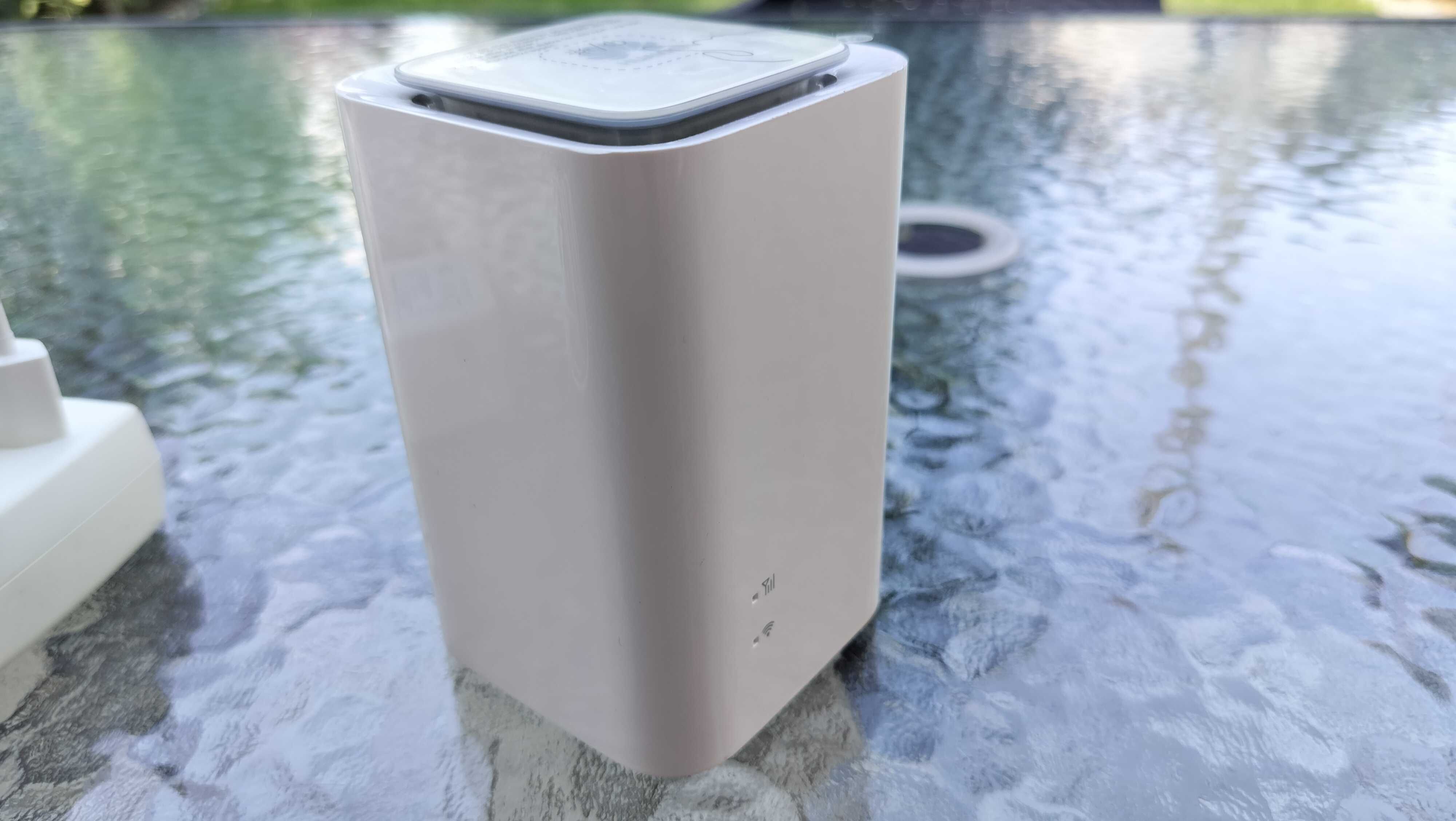 Router Wireless cu SIM Huawei E5180 4G WiFi Cube Ideal pentru Camere