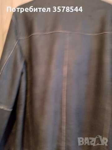 Продавам яке   - Guess Men Black Distressed Patina Leather Motorcycle