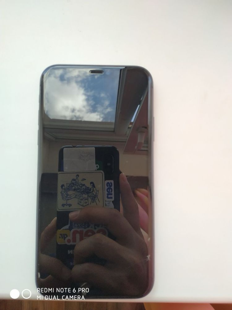 Продается Iphone 11  128гб Торг НЕТ