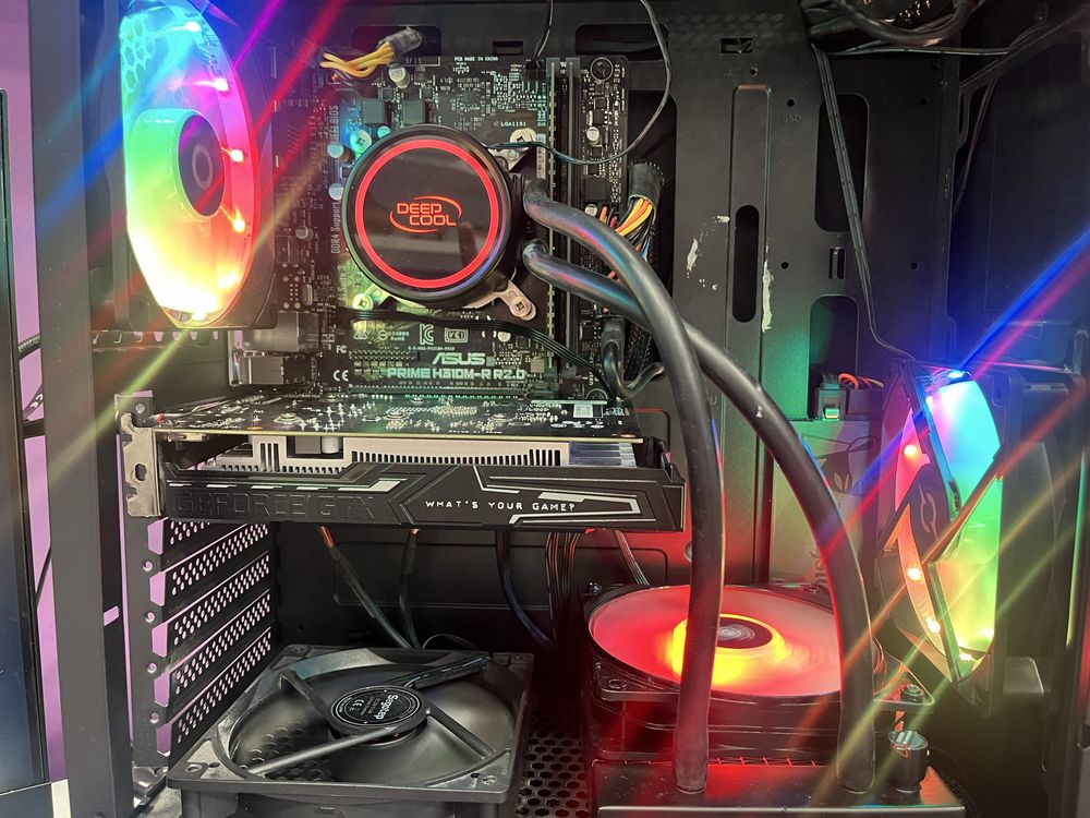 Vand Pc/Piese Gaming