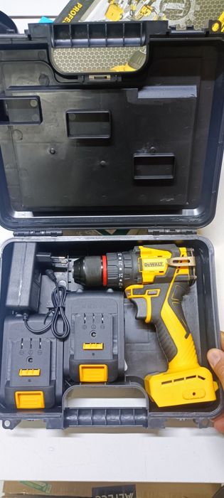 Шуруповерт безщеточный 21 v. На Левом. Доставка. Кредит. Аста