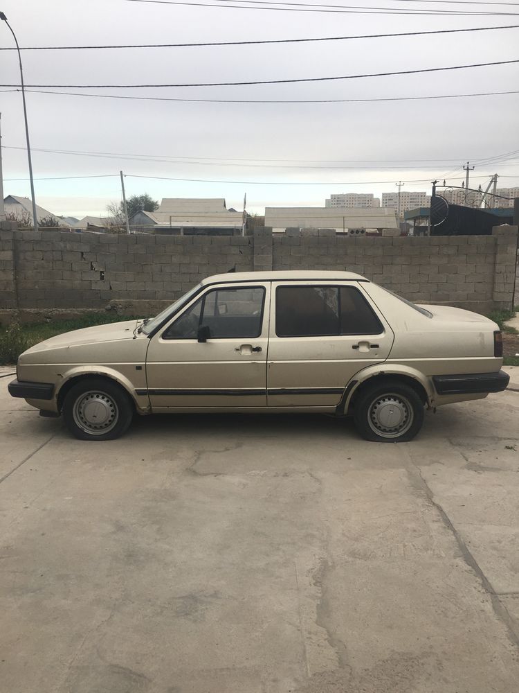 Продается автомашина Volkswagen Jetta