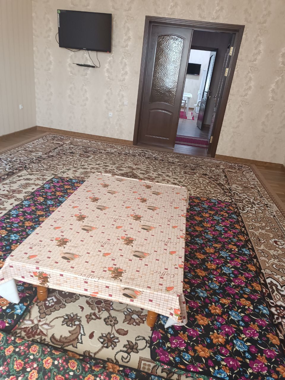 Shinam uy joy kvartira dom 3 honalik hizmat  haqqi bor