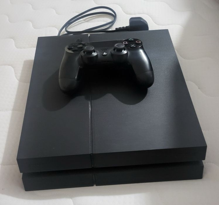 Playstation 4, игровая приставка