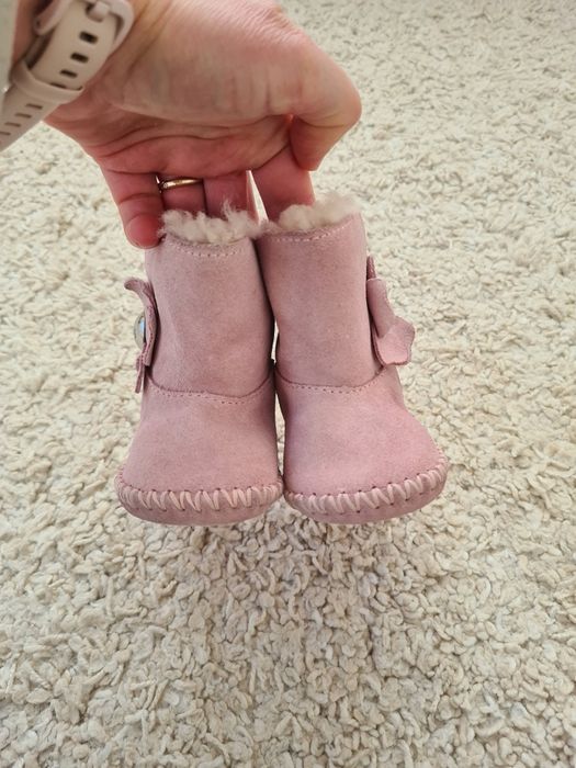 Cizme Ugg 9,5 cm interior