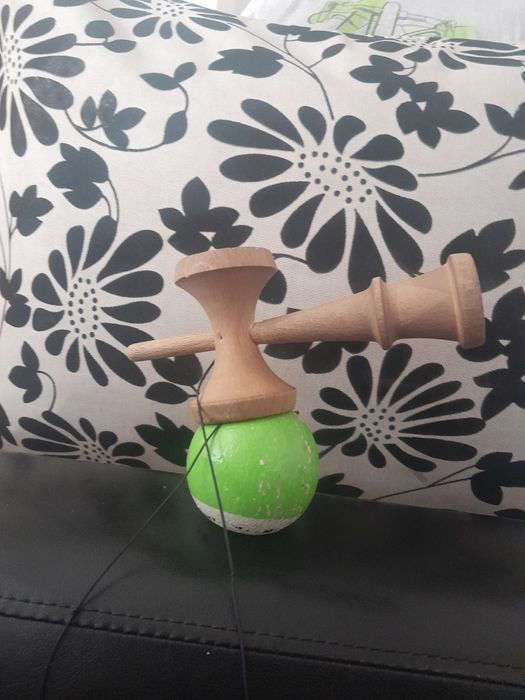 Kendama krom folosita